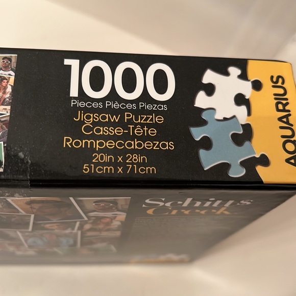 Schitt$ Creek 1000-Piece Puzzle by Aquarius - Picture 3 of 3